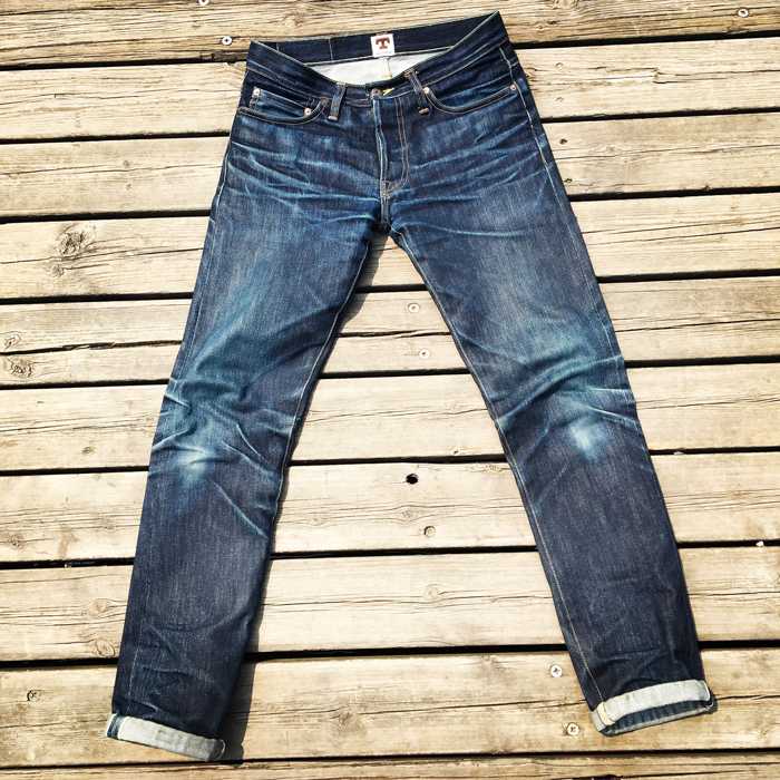 Модные мужские джинсы: 100 фото трендов, тенденций, новинок