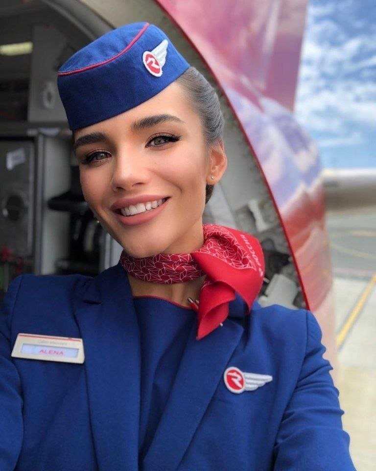 Самые красивые стюардессы россии: 10 фото привлекательных девушек аэрофлот и других ведущих авиакомпаний мира