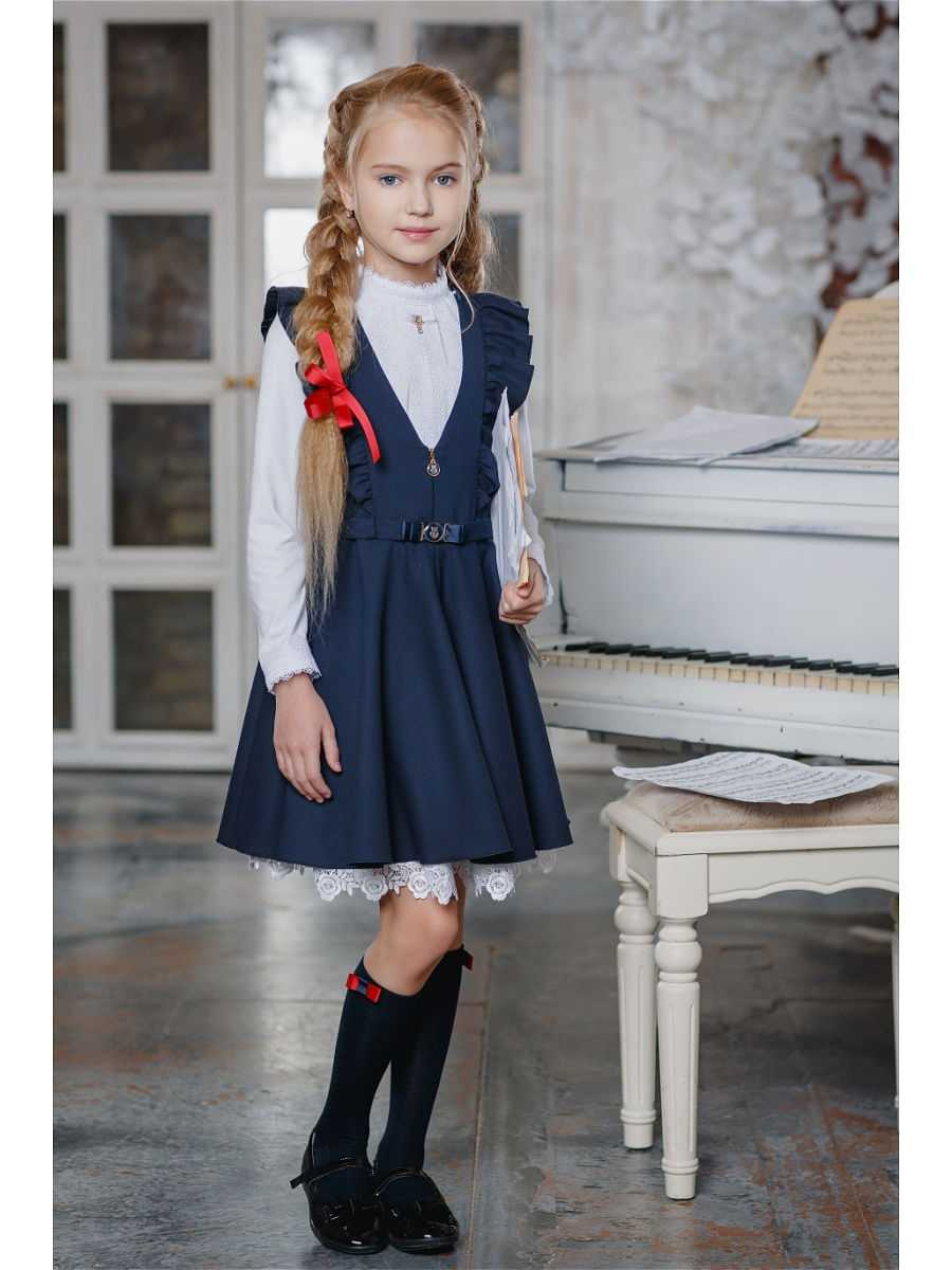 Как можно красиво и модно одеваться в школу, выбор лука по возрасту