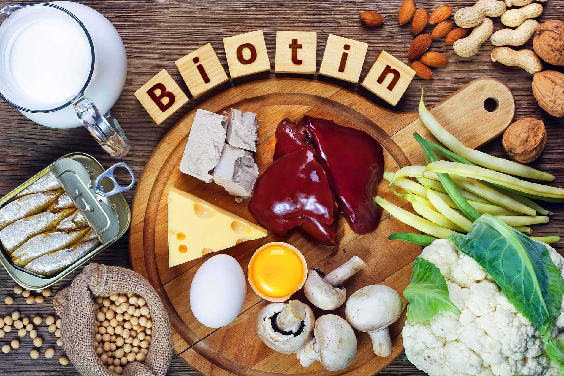 Что такое биотин и с чем его едят  Биотин — важная составляющая метаболизма, вещество, которое помогает нашему организму превращать то, что мы едим, в энергию
