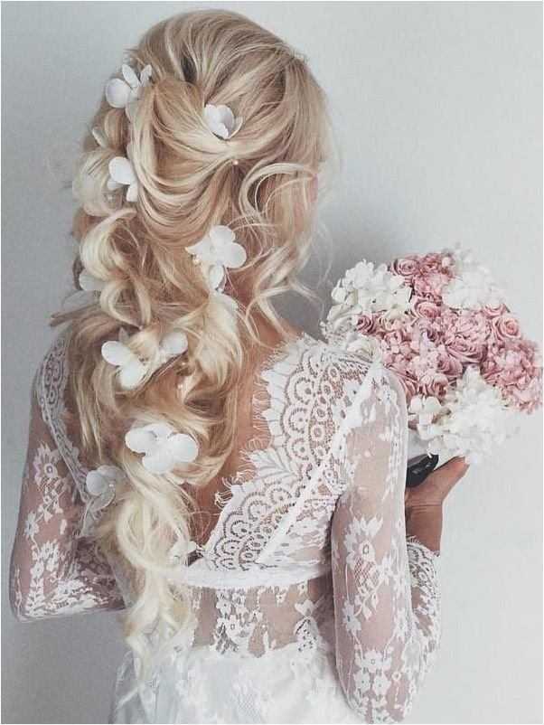 Свадебные прически на средние волосы - 20 красивых идей (фото)
